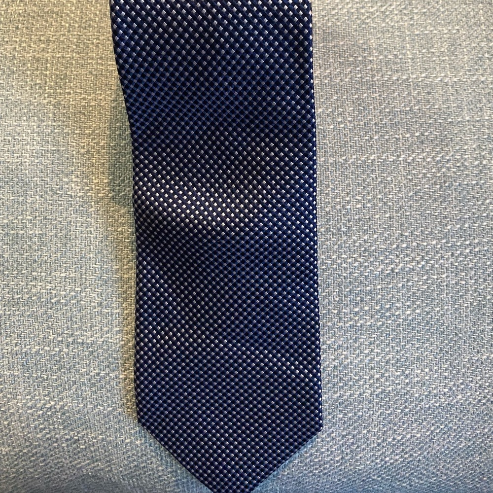 Men’s tie - Picture 2 of 3